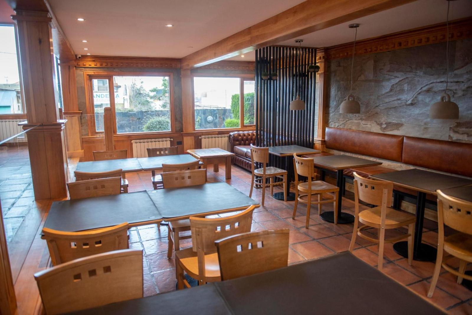 Del Bosque Apart Hotel Ushuaia Bagian luar foto