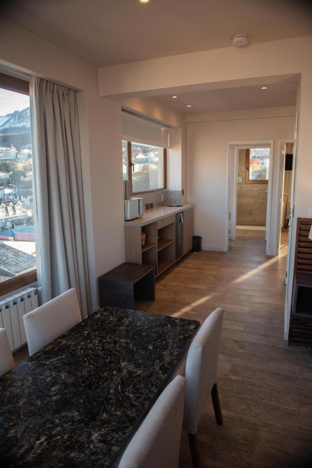 Del Bosque Apart Hotel Ushuaia Bagian luar foto