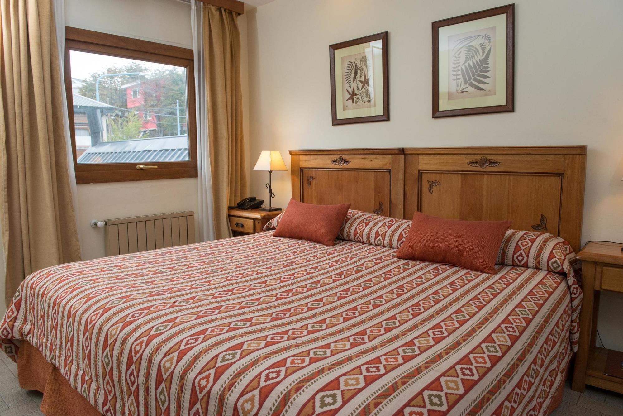 Del Bosque Apart Hotel Ushuaia Bagian luar foto